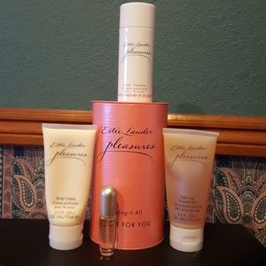 Estee Lauder Pleasures perfume gift set